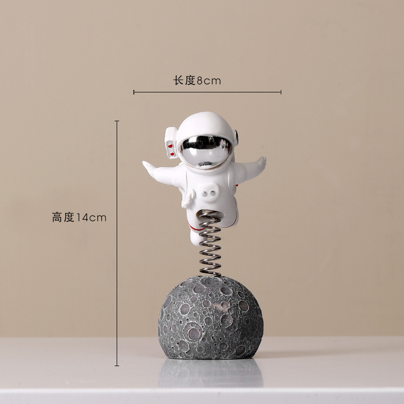Car-mounted astronaut figurine resin 41